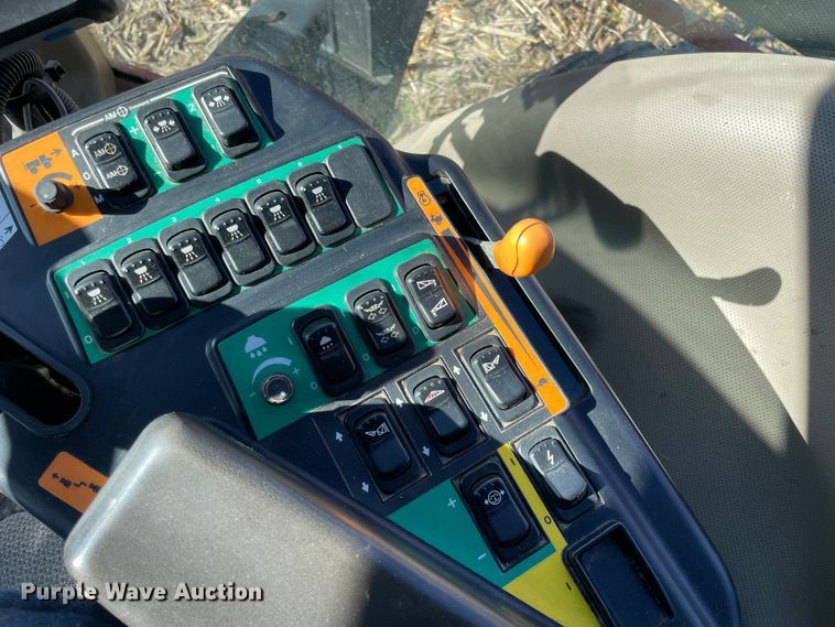 image for item ID9551 2011 Case IH Patriot 3330  sprayer