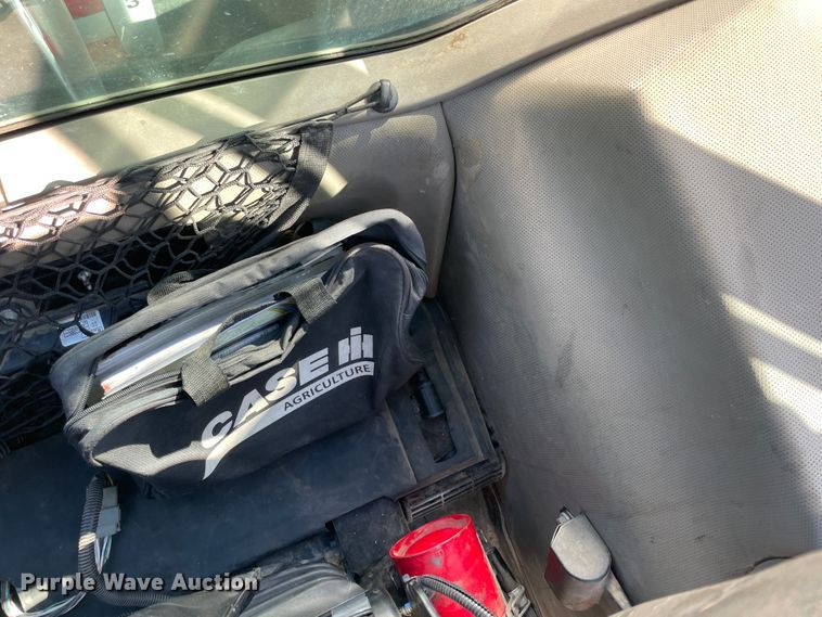 image for item ID9551 2011 Case IH Patriot 3330  sprayer