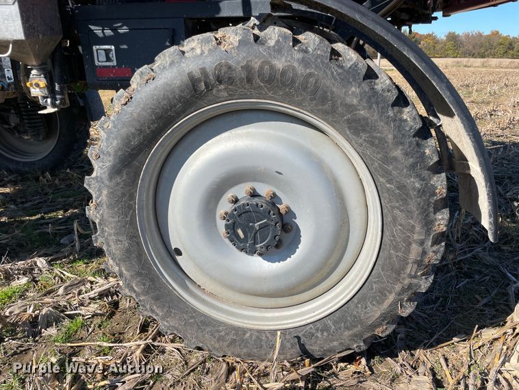 image for item ID9551 2011 Case IH Patriot 3330  sprayer