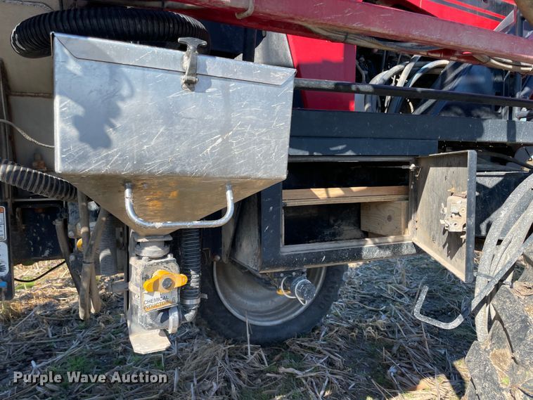 image for item ID9551 2011 Case IH Patriot 3330  sprayer