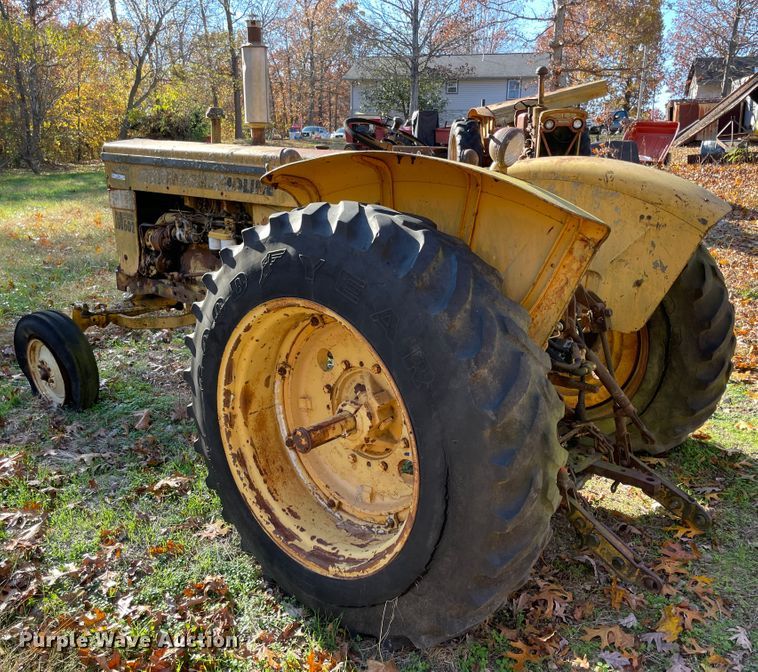 image for item ID9554 1964 Minneapolis Moline M602  tractor