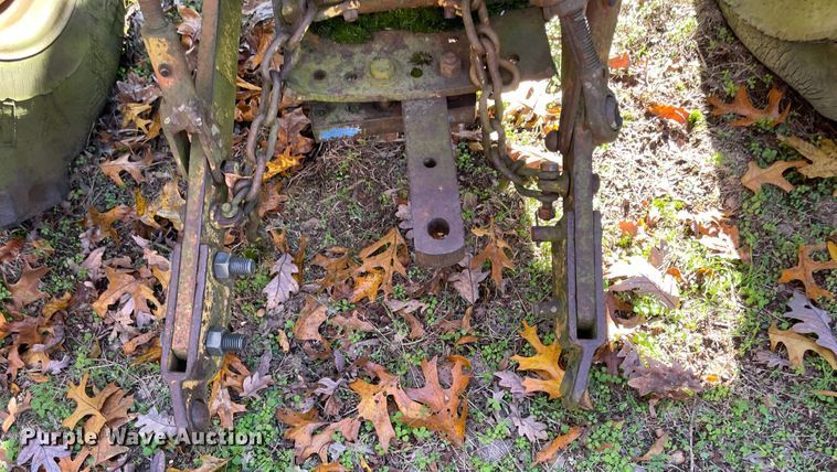 image for item ID9554 1964 Minneapolis Moline M602  tractor