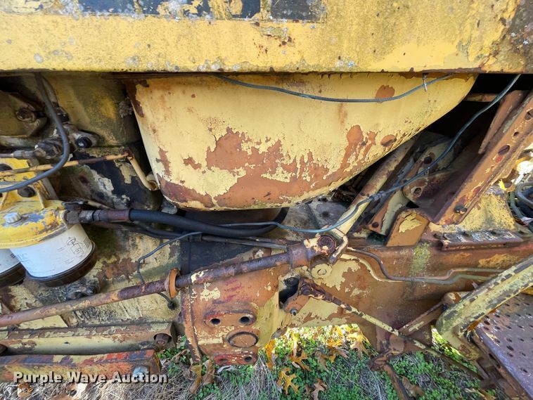 image for item ID9554 1964 Minneapolis Moline M602  tractor