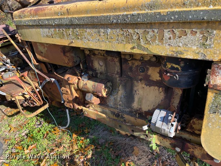 image for item ID9554 1964 Minneapolis Moline M602  tractor