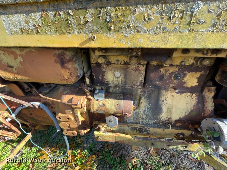 image for item ID9554 1964 Minneapolis Moline M602  tractor