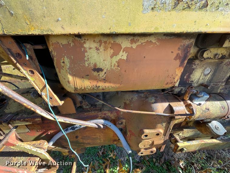image for item ID9554 1964 Minneapolis Moline M602  tractor