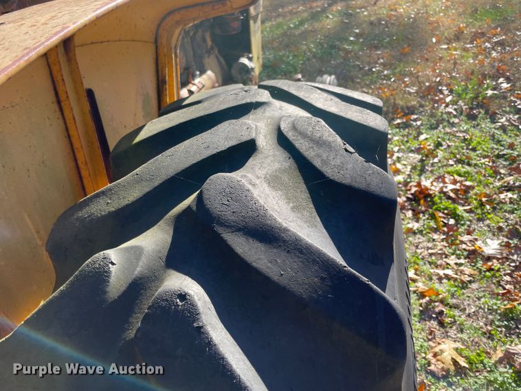 image for item ID9554 1964 Minneapolis Moline M602  tractor