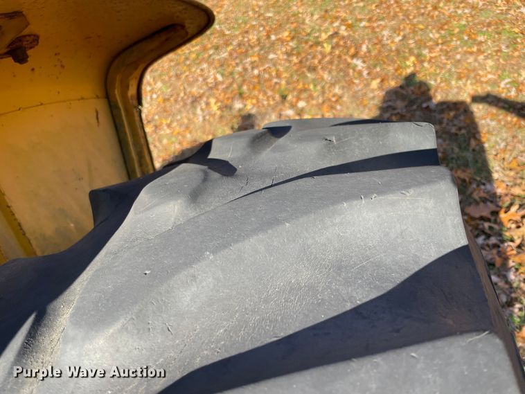 image for item ID9554 1964 Minneapolis Moline M602  tractor