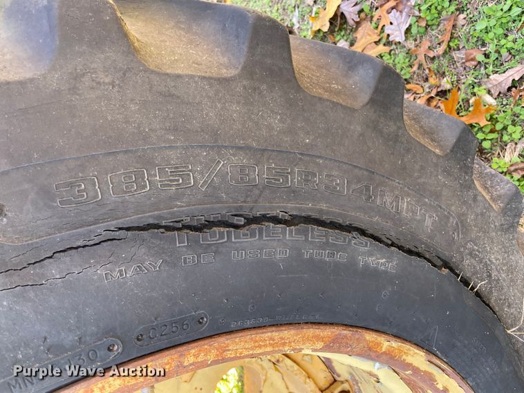 image for item ID9554 1964 Minneapolis Moline M602  tractor