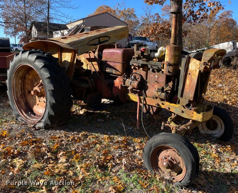 image for item ID9557 1960 Minneapolis Moline M5  tractor