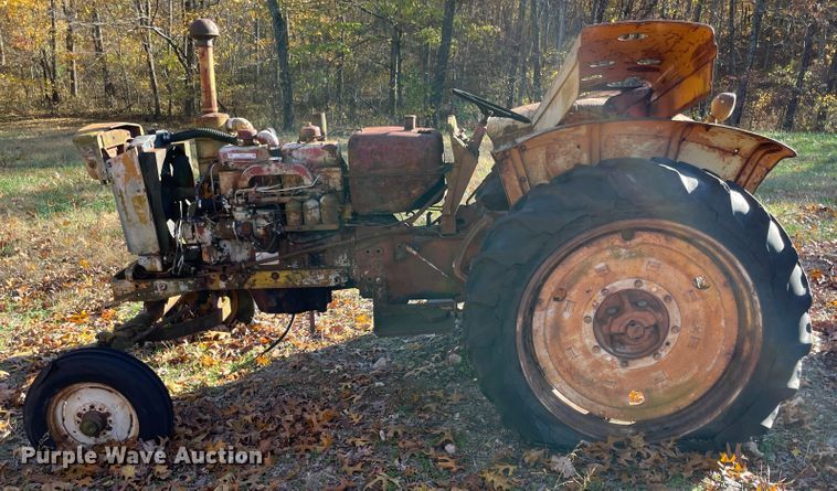 image for item ID9557 1960 Minneapolis Moline M5  tractor