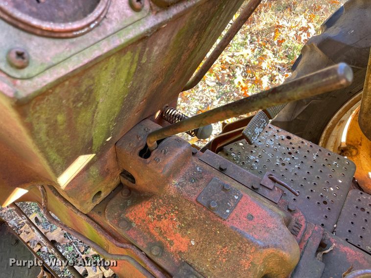 image for item ID9557 1960 Minneapolis Moline M5  tractor