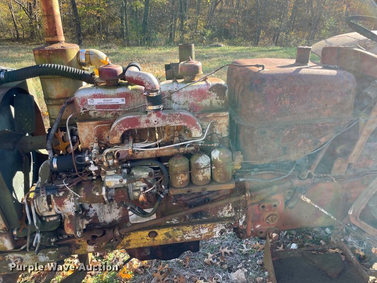 image for item ID9557 1960 Minneapolis Moline M5  tractor