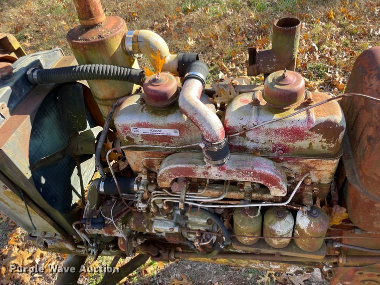 image for item ID9557 1960 Minneapolis Moline M5  tractor