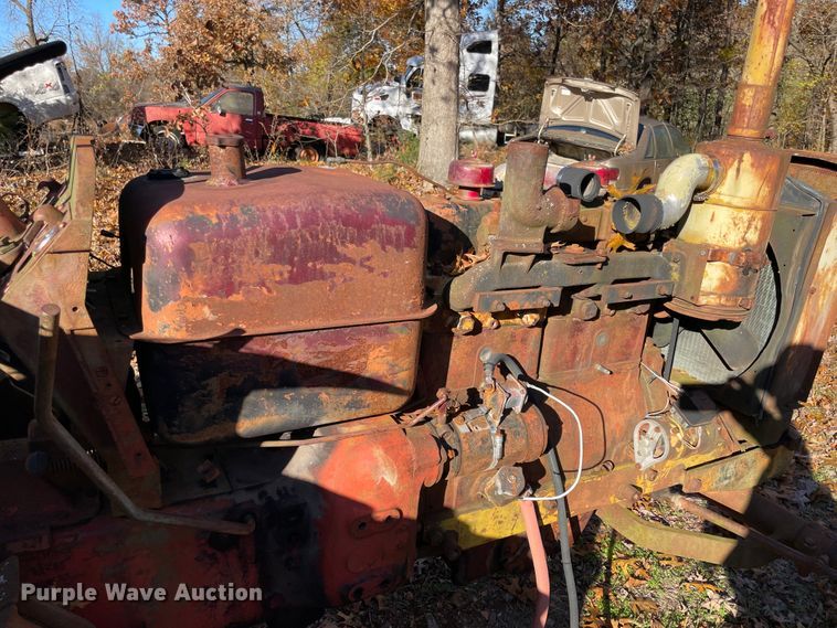 image for item ID9557 1960 Minneapolis Moline M5  tractor