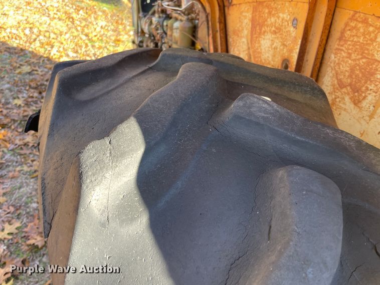 image for item ID9557 1960 Minneapolis Moline M5  tractor