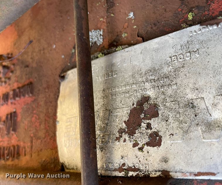 image for item ID9557 1960 Minneapolis Moline M5  tractor