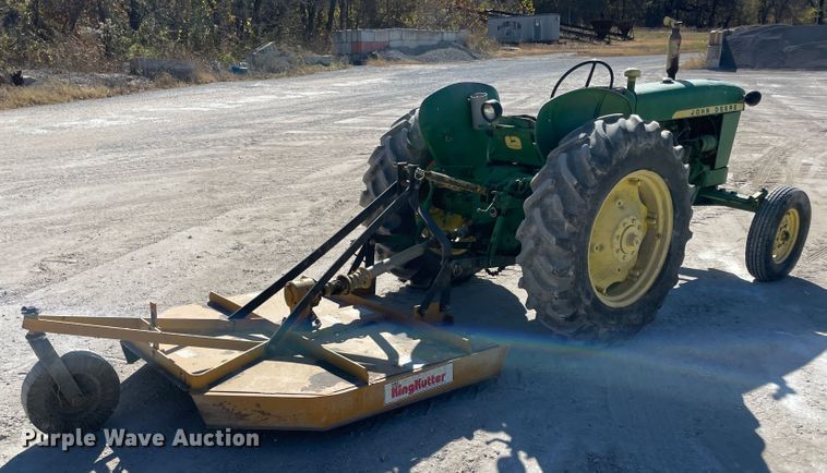 image for item ID9565 1963 John Deere 1010  tractor