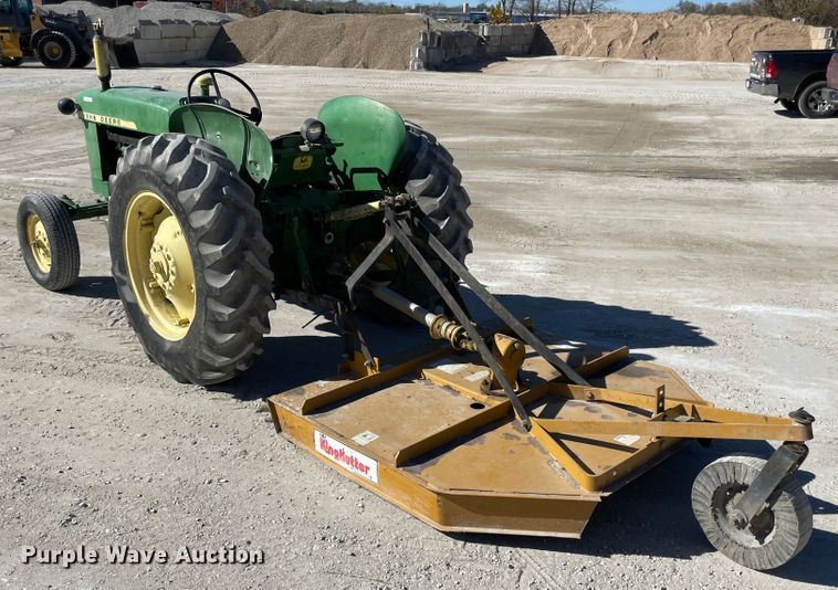 image for item ID9565 1963 John Deere 1010  tractor