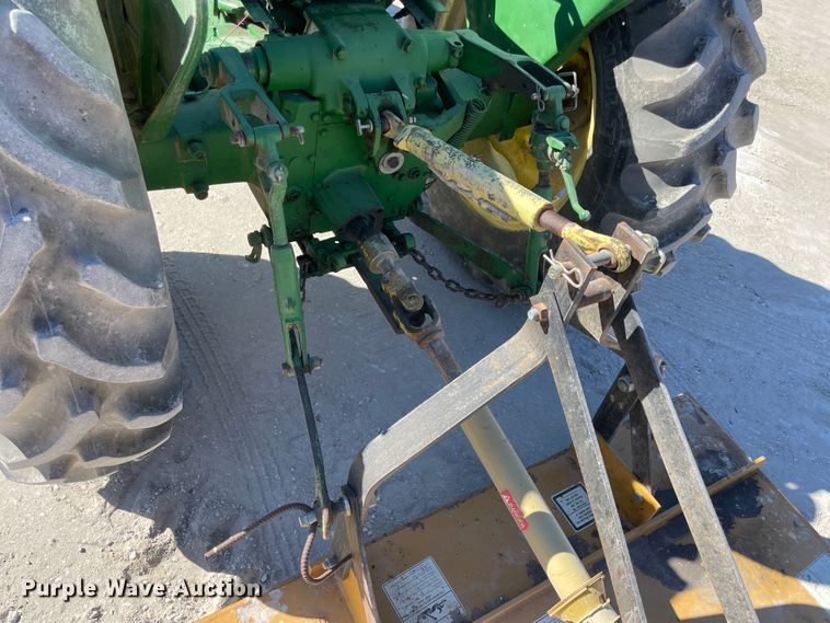 image for item ID9565 1963 John Deere 1010  tractor