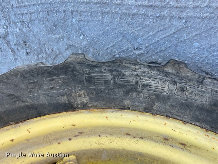 image for item ID9565 1963 John Deere 1010  tractor