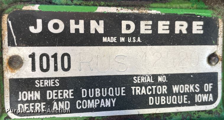 image for item ID9565 1963 John Deere 1010  tractor