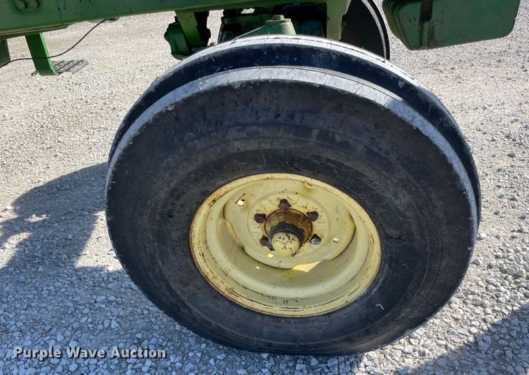 image for item ID9566 1974 John Deere 4230  tractor