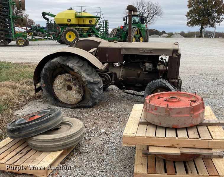 image for item ID9587 Case L  tractor