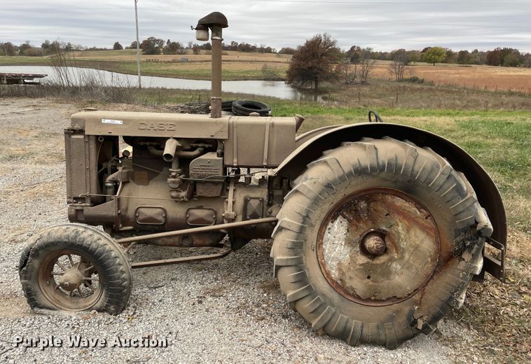 image for item ID9587 Case L  tractor