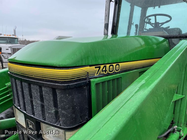 image for item IF9267 John Deere 7400  tractor