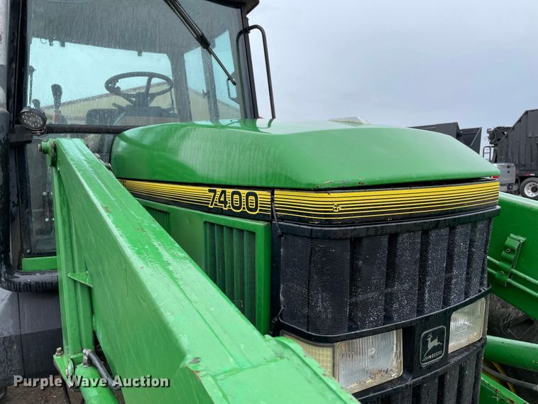 image for item IF9267 John Deere 7400  tractor