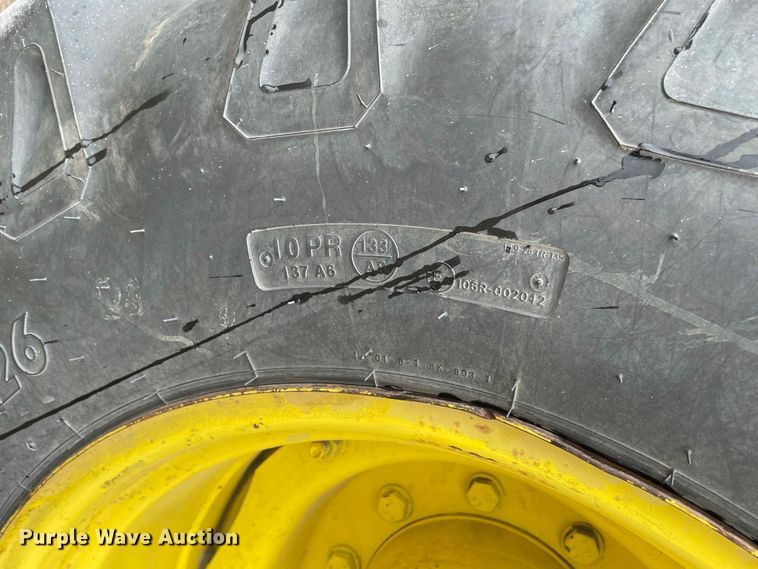 image for item IF9267 John Deere 7400  tractor