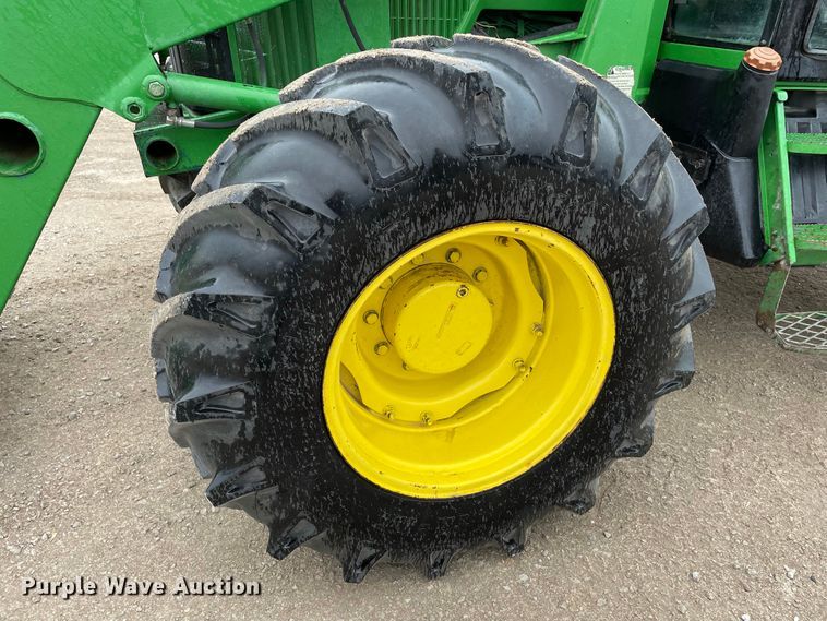 image for item IF9267 John Deere 7400  tractor