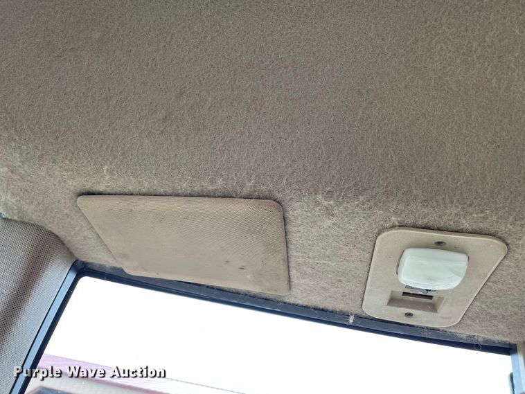 image for item IF9267 John Deere 7400  tractor