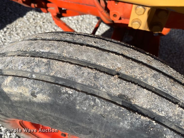 image for item IJ9518 Case 530  tractor