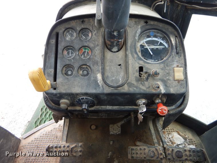 image for item IV9662 1977 John Deere 4630  HFWD tractor