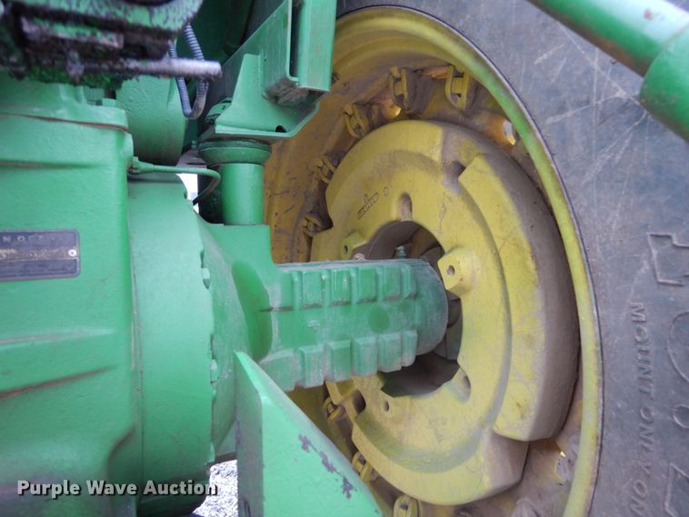 image for item IV9662 1977 John Deere 4630  HFWD tractor