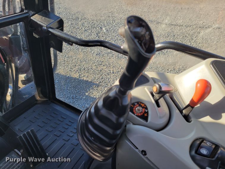 image for item IV9663 2008 Massey Ferguson 5480  MFWD tractor