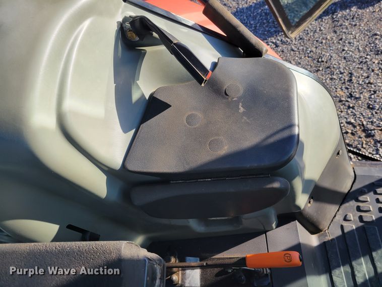 image for item IV9663 2008 Massey Ferguson 5480  MFWD tractor