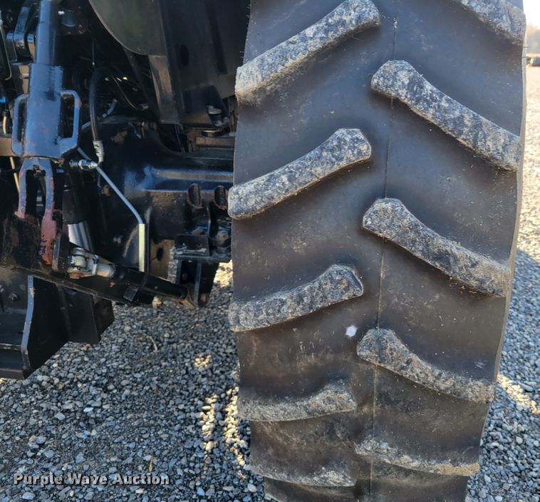 image for item IV9663 2008 Massey Ferguson 5480  MFWD tractor