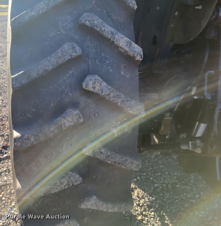 image for item IV9663 2008 Massey Ferguson 5480  MFWD tractor