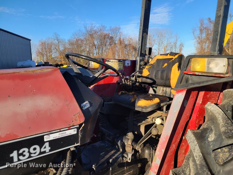 image for item IV9664 1987 Case IH 1394  tractor