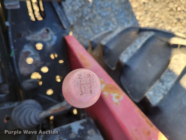 image for item IV9664 1987 Case IH 1394  tractor