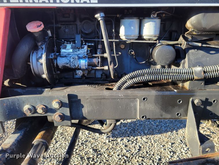 image for item IV9664 1987 Case IH 1394  tractor