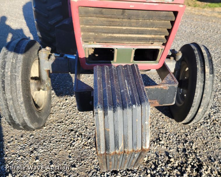 image for item IV9664 1987 Case IH 1394  tractor