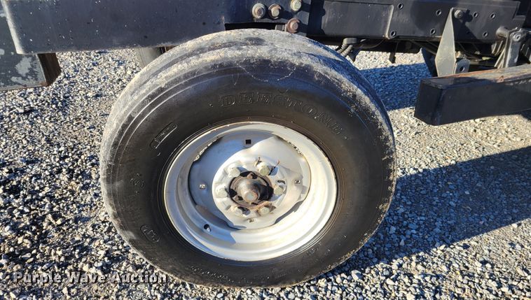 image for item IV9664 1987 Case IH 1394  tractor