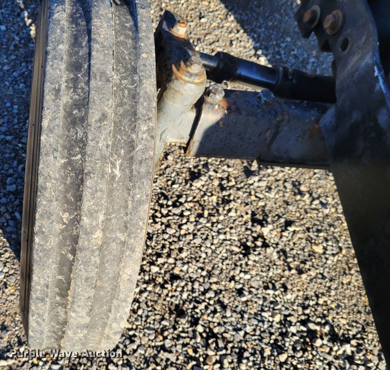 image for item IV9664 1987 Case IH 1394  tractor