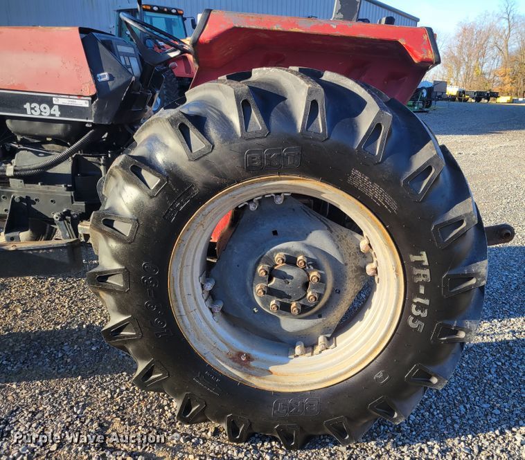 image for item IV9664 1987 Case IH 1394  tractor