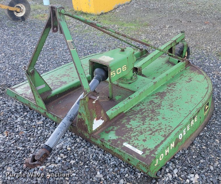 image for item IV9666 John Deere 506  rotary mower