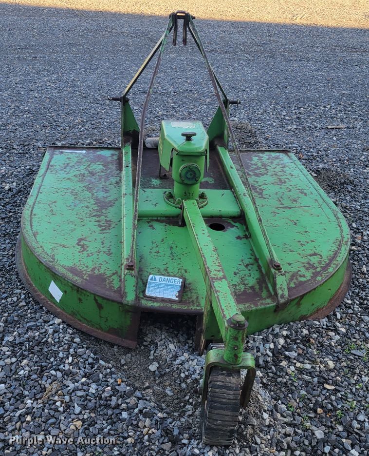 image for item IV9666 John Deere 506  rotary mower